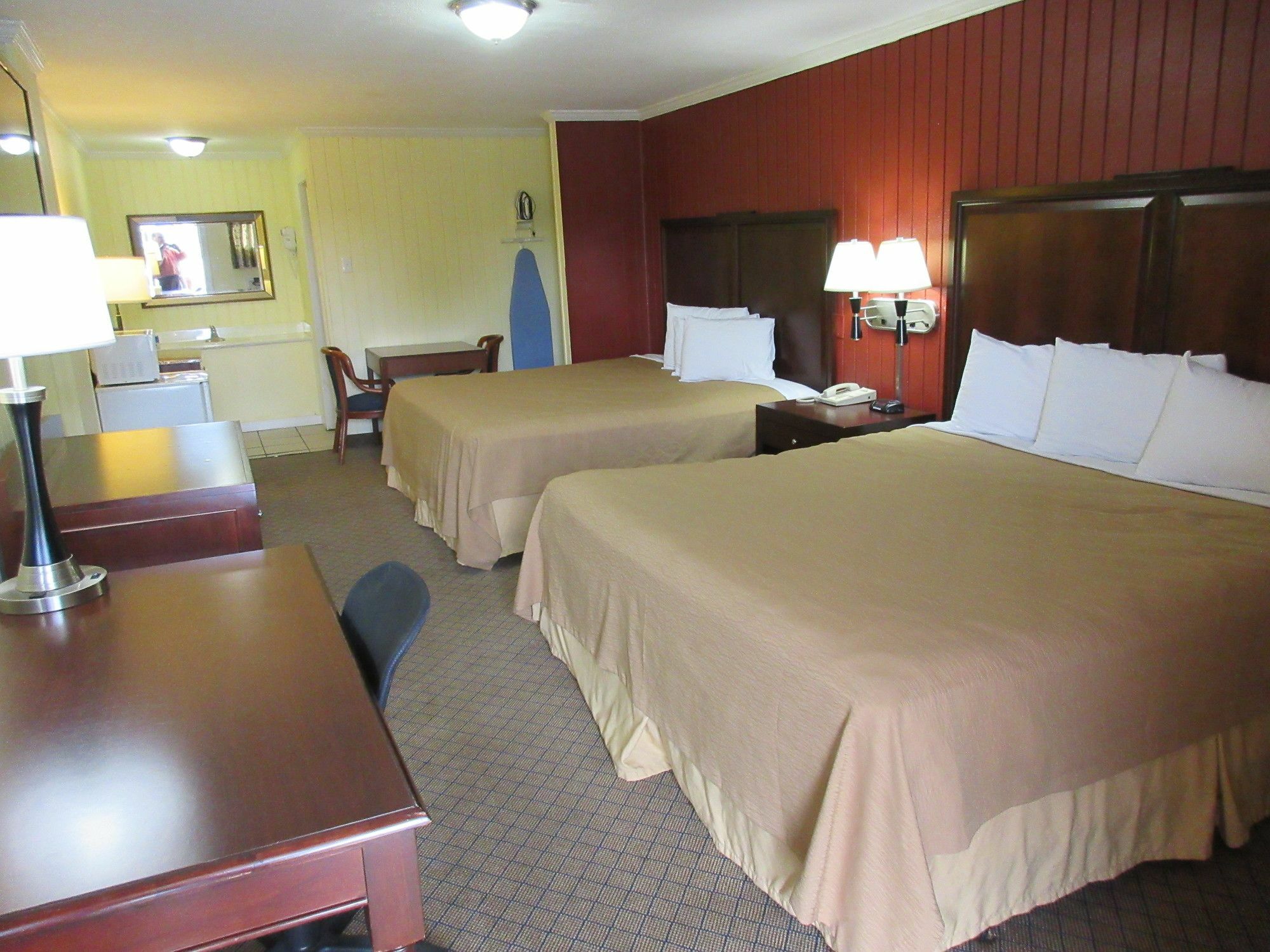 Rodeway Inn Kansas City Exterior photo