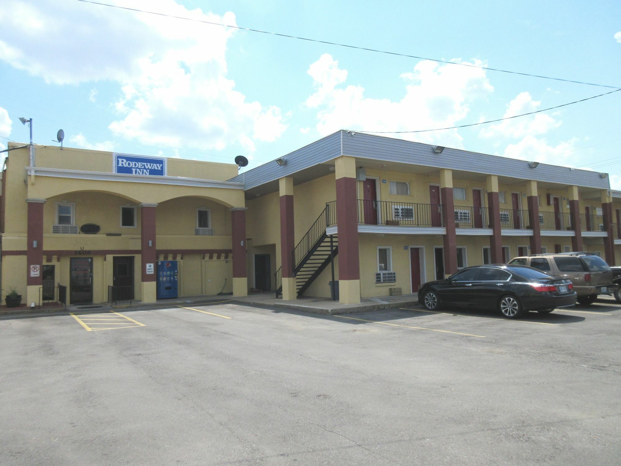Rodeway Inn Kansas City Exterior photo