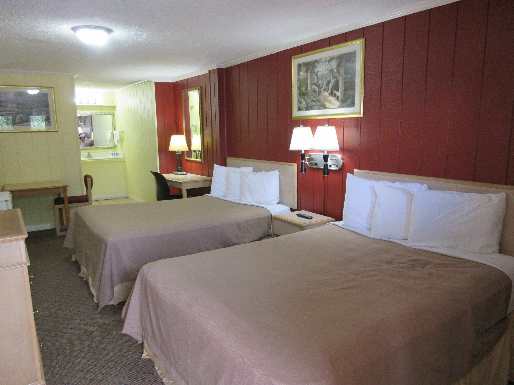 Rodeway Inn Kansas City Exterior photo